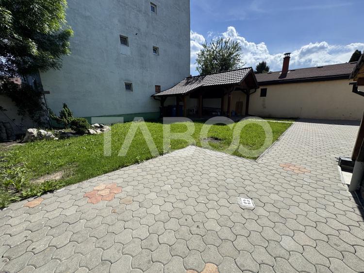 Casa individuala pretabila comercial / birouri 7 camere Central Sibiu