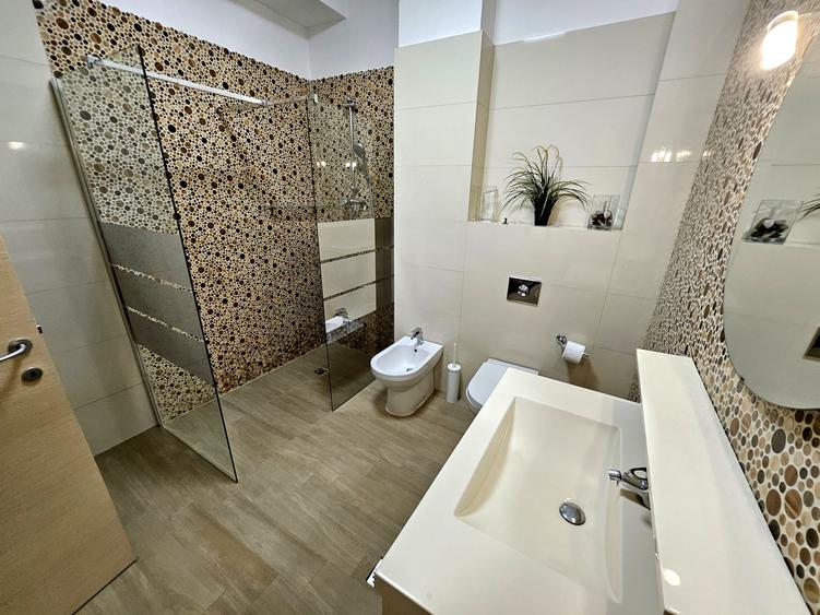 Apartament 4 camere