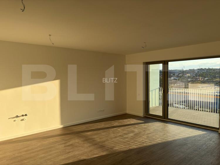 Apartament cu 3 camere, 72.20 mp, zona Semicentral - 3