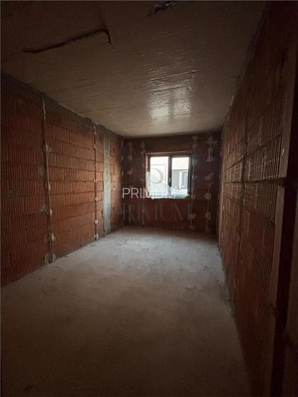 Moșnița Nouă, Duplex pe parter, La asfalt , 92 mp utili, Teren 33 - 10
