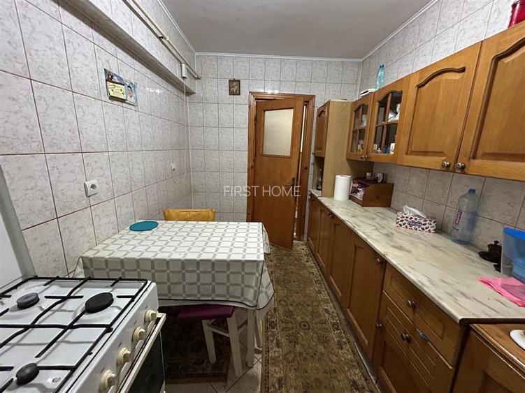 Apartament cu 3 camere de vanzare et. 2,  zona Sud. - 10