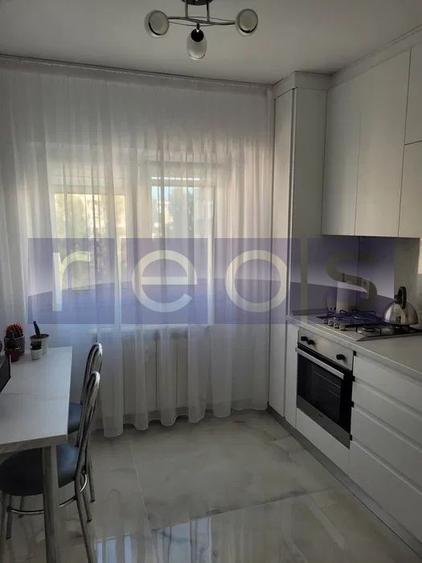 VANZARE 2 CAMERE SEMIDECOMANDAT -TINERETULUI -TIMPURI NOI
