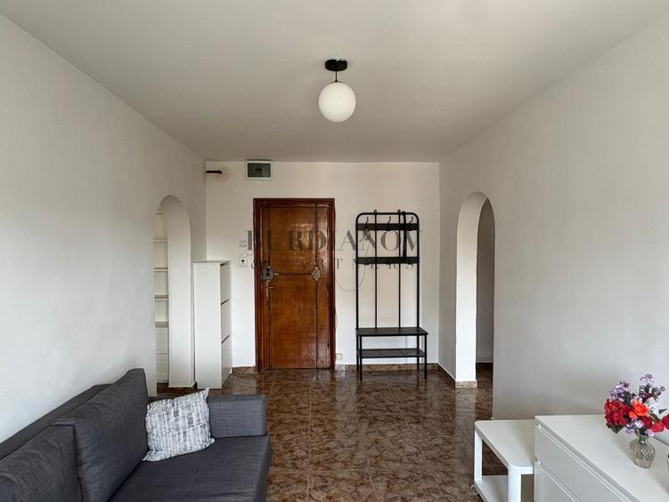 Apartament cu 4 camere  - centrală proprie - Tineretului - Timpuri Noi
