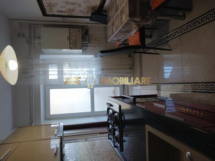 3 Camere de inchiriat | Unirii | Centrala | Parcare |