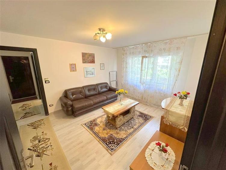 Apartament 2 camere, mobilat si utilat, zona Piata Sud