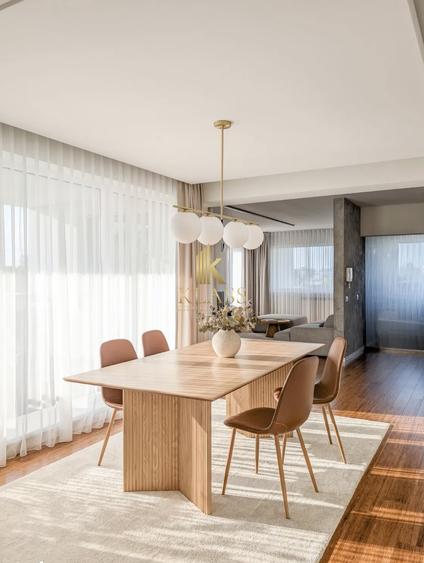 Apartament modern cu 3 camere tip penthouse, 2 terase, 2 locuri de parcare