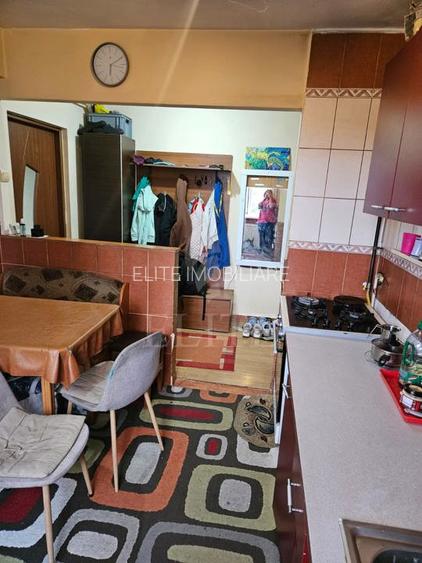Apartament 3 camere în zona HERMES