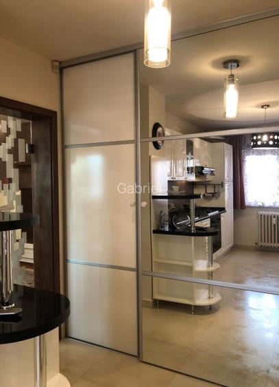Calea Mosilor - Silvestru - 4 camere luminos- Centrala termica - 12