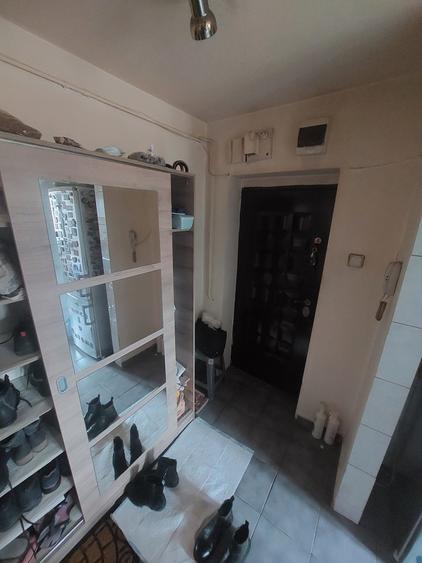 Ap 4 camere 90mp etaj 4/4, Bloc tip F, langa Parc Dr Taberei