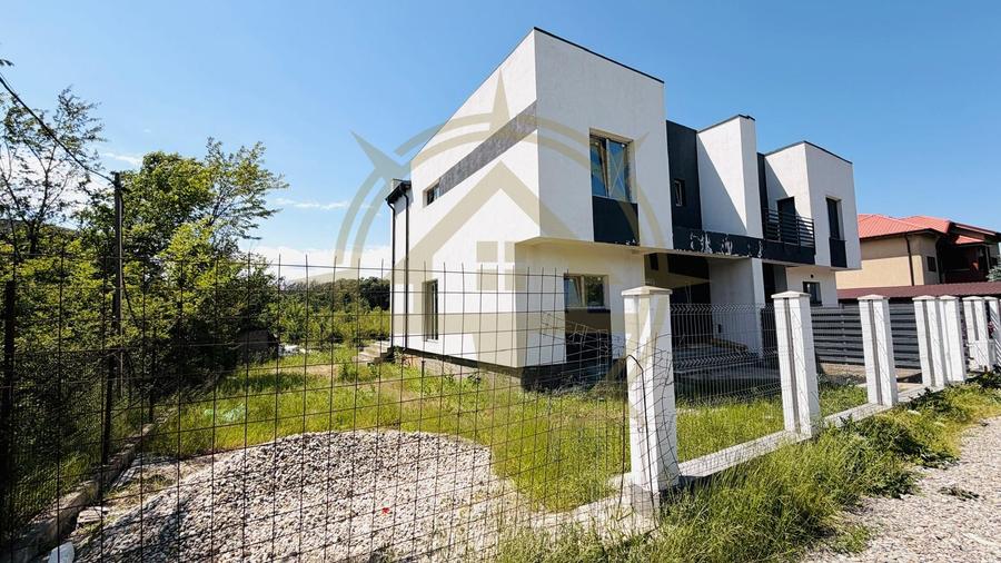 DOM00385 - Vila zona Petresti - Corbeanca teren 410 mp