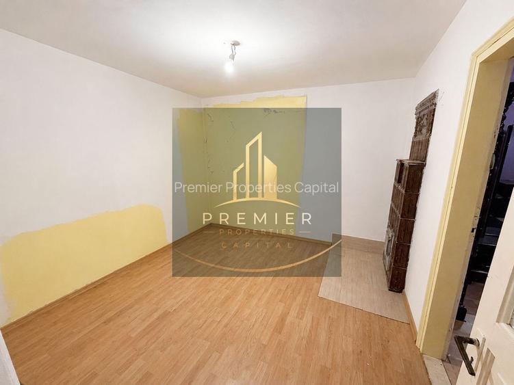 Casă  de vânzare – Strada Plaiul Muntelui, zona Piața 16 Februarie - 2