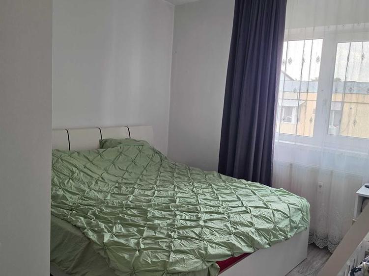 Un apartament de vandut, zona Sarari