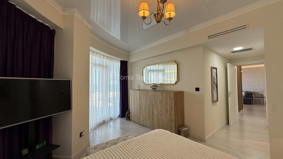 Apartament cu 3 camere direct in prima linie la mare White Sea