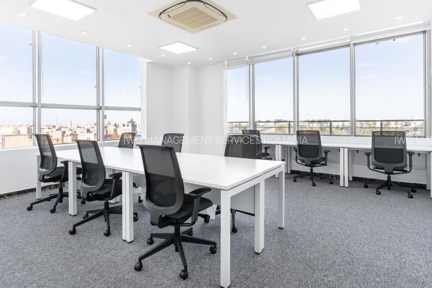 Găsiți spațiu de birou în Regus Iride Business Centre pentru 3 persoane - 3