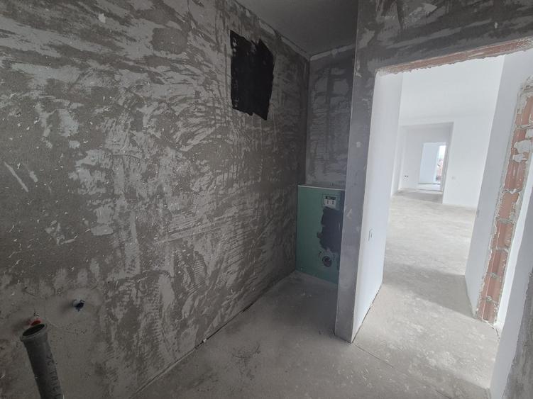 Apartament penthouse 4 camere, teresa 61 mp, Arad, comision 0