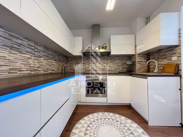 Apartament cu 5 camere pe doua nivele, zona Modern - 3