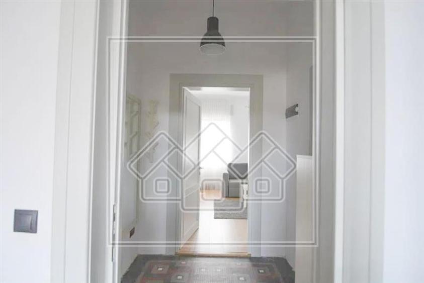 Apartament 2 camere, confort lux, 70 mp utili - zona Centrala