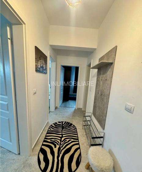 Apartament 2 camere decomandat - loc de parcare - etaj 3 cu pod - 2
