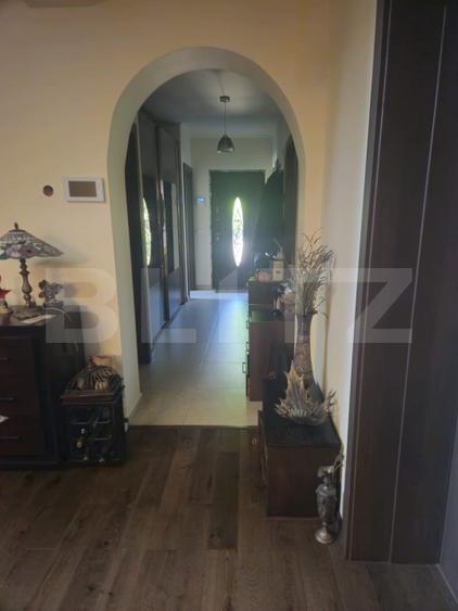 Vilă de vanzare, cu 6 camere, 230 mp, zona Samurcași