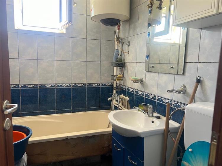 Apartament 3 camere zona linistita