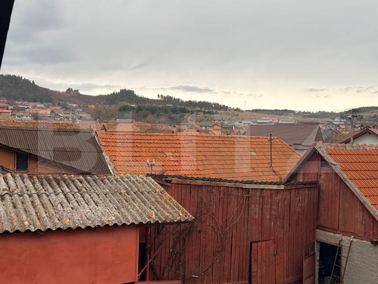 Casă de vânzare – proprietate generoasă 2.285 m2 teren, 230.000 euro