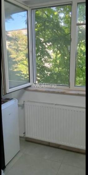 vânzare garsonieră zona Cet mobilată utilată 17 mp etaj 2/4 RADET - 2