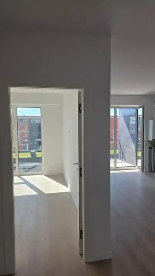 Studio spatios si f luminos| METROU N. Teclu la 450 m