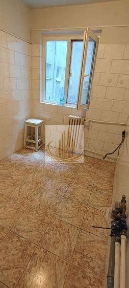 Vanzare apartament 3 camere decomandat Tineretului