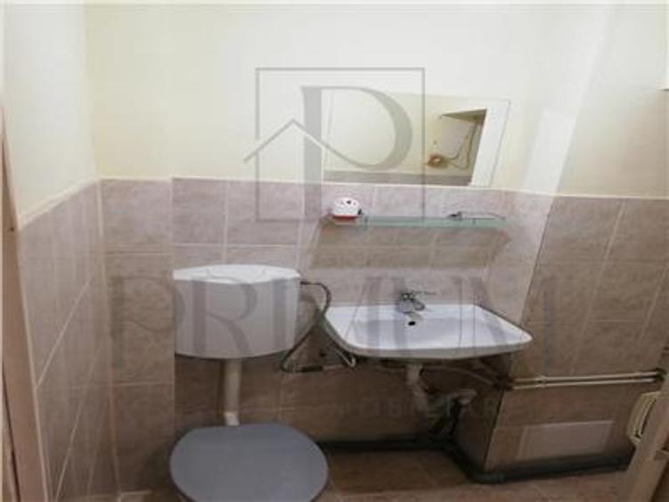 ARADULUI - APARTAMENT 1 CAMERA - etaj intermediar, partial mobilat