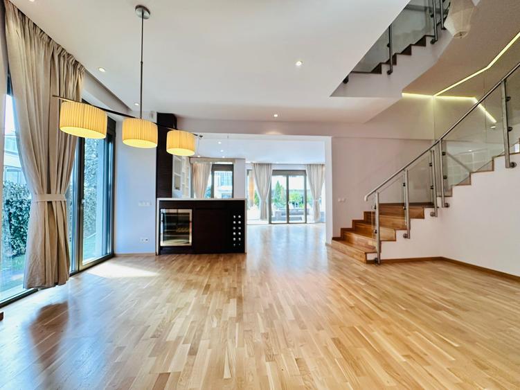 INCHIRIERE vila Baneasa || ponton privat || piscina naturala