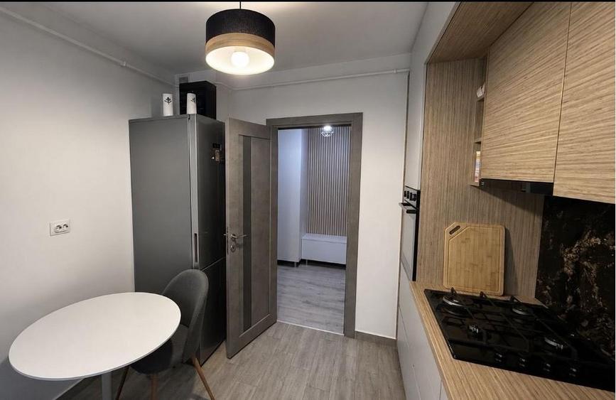 Apartament 3 camere, spatios, mobilat si utilat, zona linistita - Alexandru cel