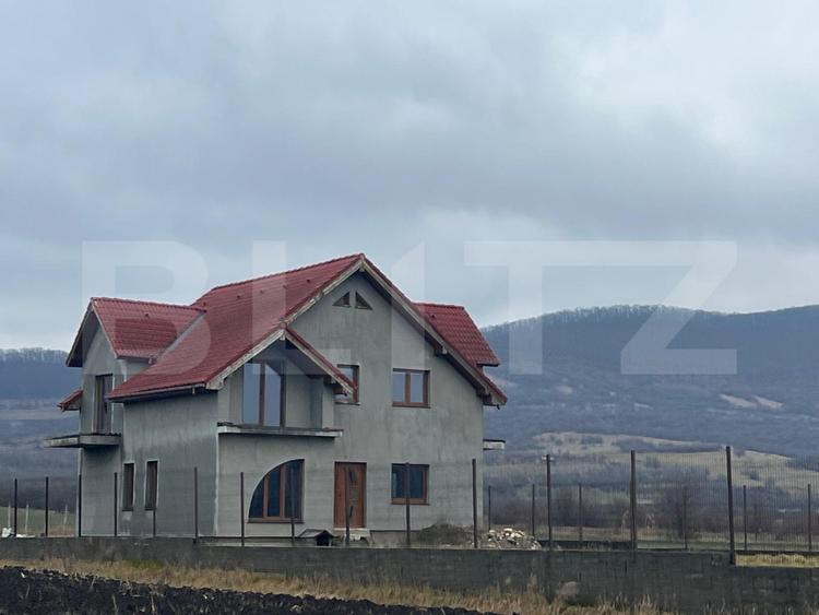 Casa Individuala, 230 mp, 2900 mp teren, 15 km de Bistrita 2900 mp teren