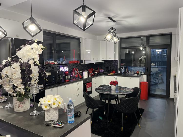 Exclusivitate! Vila moderna P+1, mobilata utilata lux, Valu lui Traian!