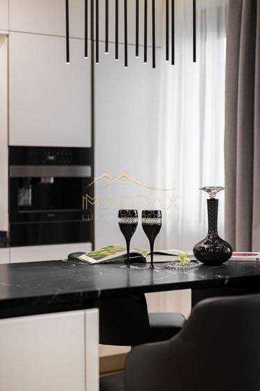 Extraordinary Penthouse *380 SQM useful* 3 parking // Primaverii