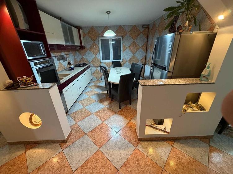 AP. 2 CAMERE- APARATORI, MASINA DE SPALAT VASE,PARCARE ADP, METROU