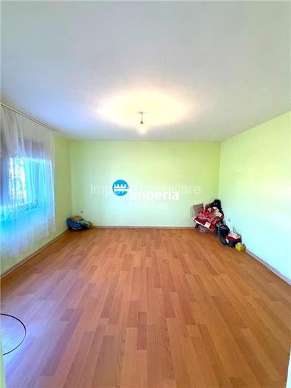 Vila 5 camere, 740 teren, asfalt , centru Horlesti  Iasi - 4