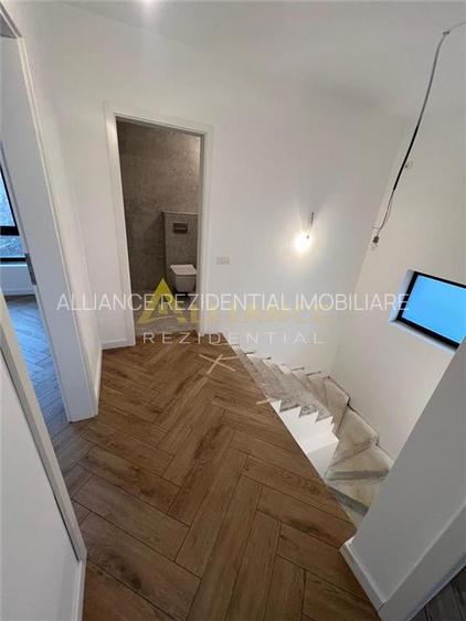 Casa Individuala - 3 camere - 2 bai - 215mp teren - 12