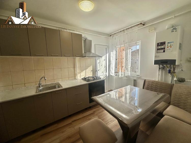 Închiriere apartament 4 camere în zona Bucovina
