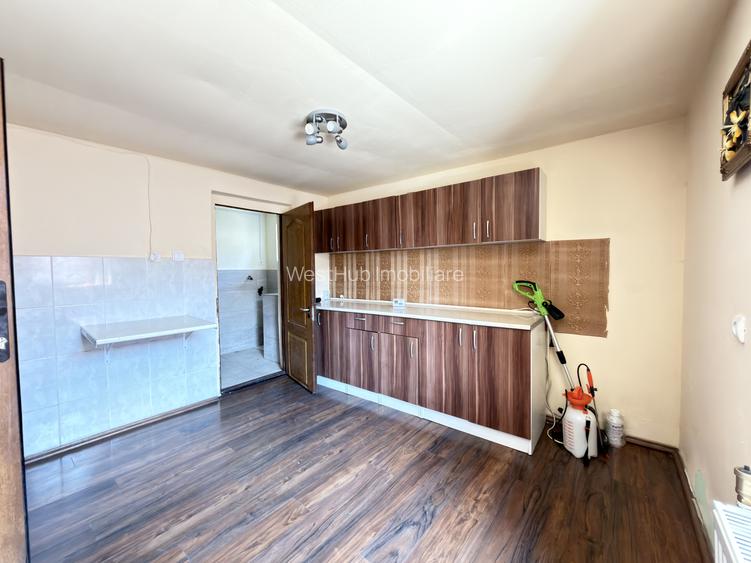 Casa cu 3 apartamente, 116 mp utili, 479 mp teren - Ghiroda noua - 4