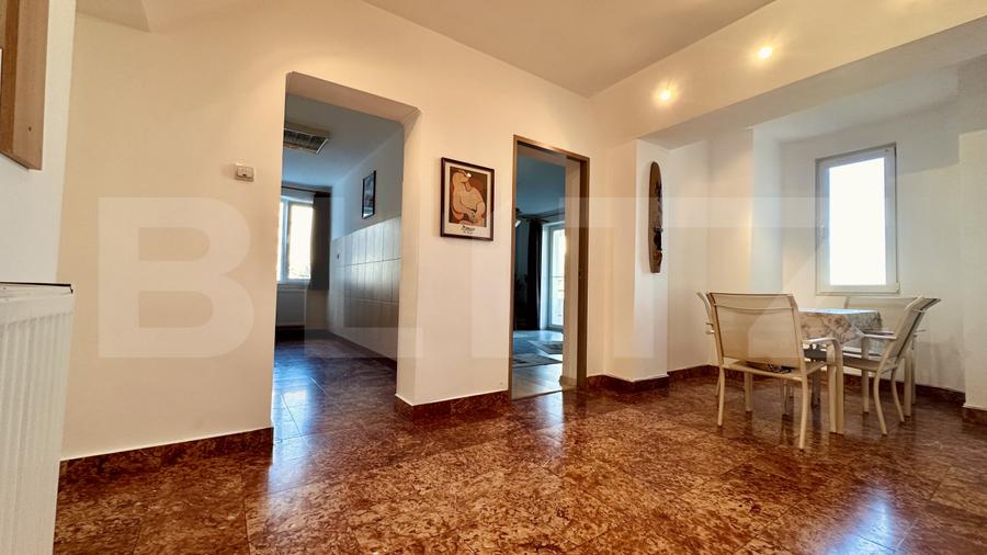 Apartament cu 3 camere, decomandat, etaj 3/4, dublă orientare, Rogerius