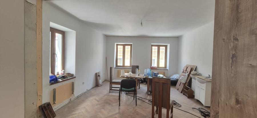 Casa unica Str Cerbului, Centru, singur in curte