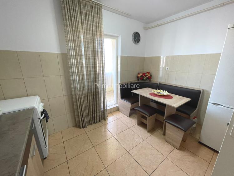 Apartament de vanzare | 3 camere | Etaj 4 | 65Mp Utili | Zona Cetate - Piata