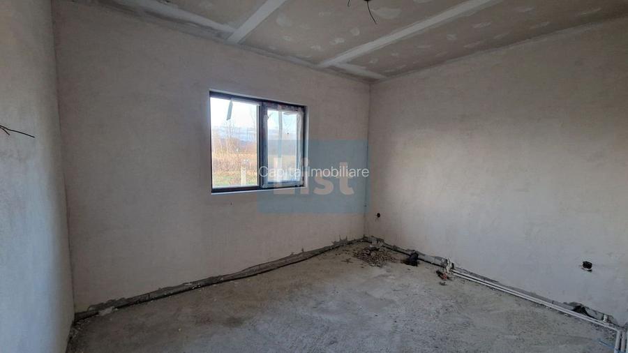 Casa de vanzare, Catalina, 3 dormitoare, 9 ari Comision 0% - 5