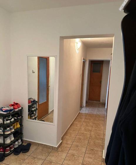 Apartament -4 camere -decomandat-Zona Rahova-Petre Ispirescu