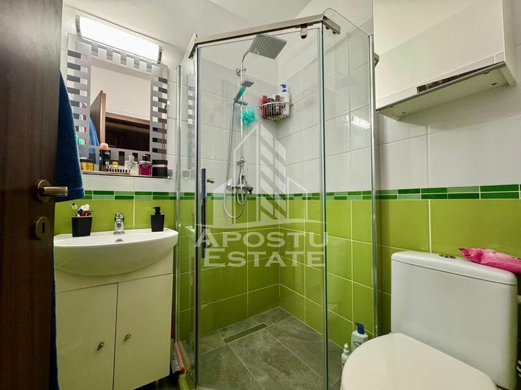 Casa insiruita cu 4 camere de vanzare langa padure, Dumbravita