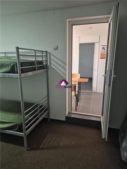 Loc în cameră — 160 EUR lună | Tot inclus | Metrou 2 minute Mihai