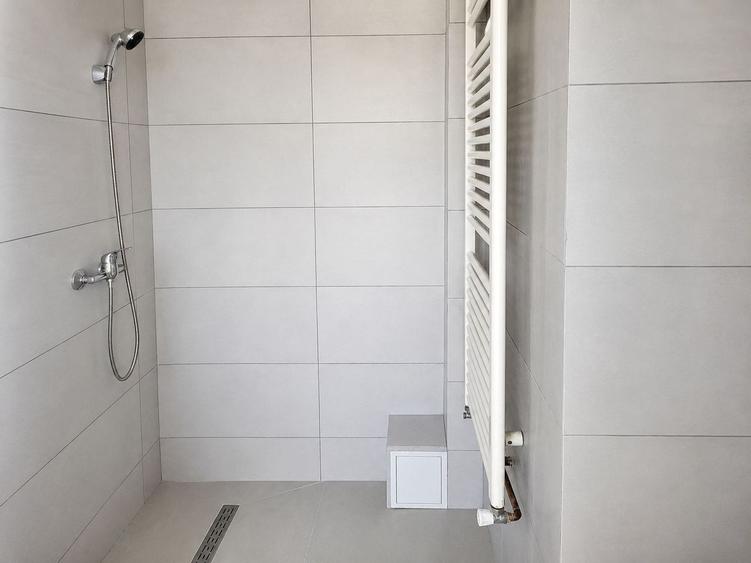 COMISION 0, Apartament 1 Camera, Renovat, Etaj 3, Complexul Studentesc