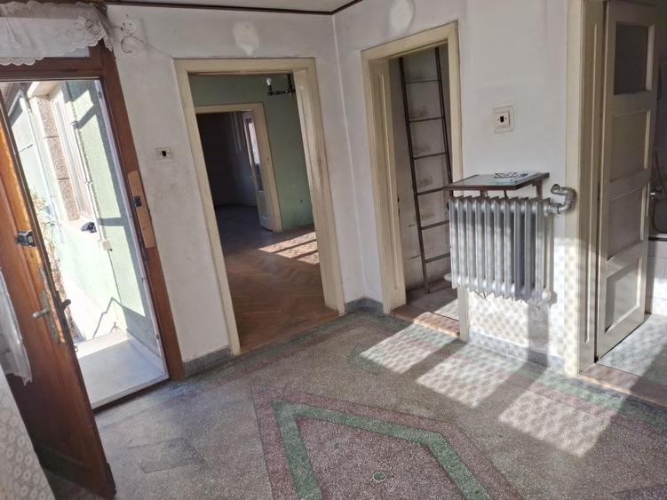 Casa 4 camere libera la vanzare SACELE - TURCHES