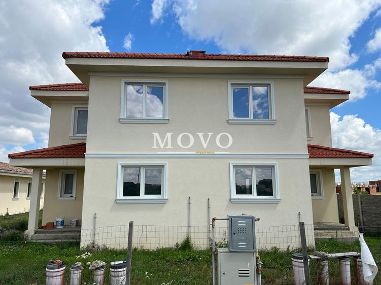 Duplex 4 camere cu etaj | 2 bai | Giroc