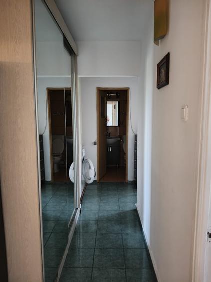 Apartament 4 camere, decomandat, 3 dormitoare, metrou aproape, Politehnica